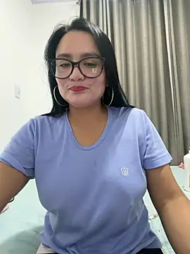rousee69  online show from June 21, 2:47 am
