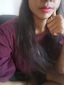 Snapshot of neha_singh0 chatting on May 19, 7:04 am neha singh0 online show from May 19, 7:04 am