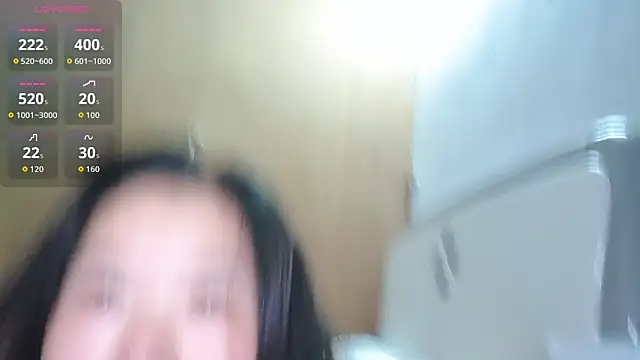 Snapshot of F-Yingying chatting on June 5, 3:18 pm F-Yingying online show from June 5, 3:18 pm