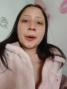 mileidy0106 online show from June 13, 1:42 pm