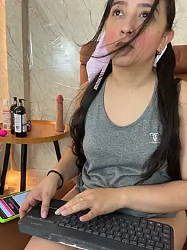Snapshot of NathyFerrer chatting on July 9, 5:22 am NathyFerrer online show from July 9, 5:22 am