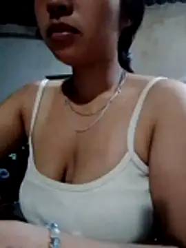 Snapshot of Mirra-a chatting on June 29, 11:49 pm Mirra-a online show from June 29, 11:49 pm