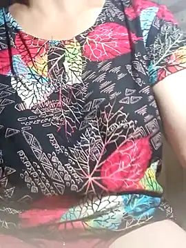 Snapshot of Caily-ly chatting on July 27, 3:19 pm Caily-ly online show from July 27, 3:19 pm