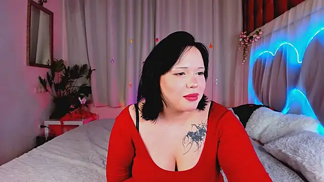 Snapshot of KittyNuarr chatting on May 16, 1:32 pm KittyNuarr online show from May 16, 1:32 pm