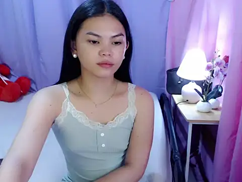 Snapshot of your_mistisa chatting on May 25, 2:06 am your mistisa online show from May 25, 2:06 am