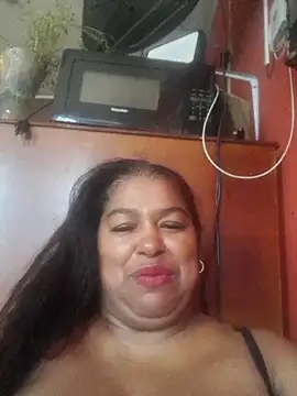 Snapshot of Megansquirt69 chatting on June 24, 2:27 pm Megansquirt69 online show from June 24, 2:27 pm