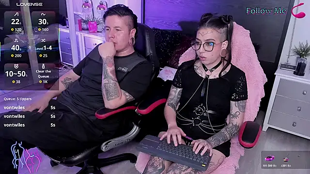 inkedsinners  online show from June 13, 11:19 am