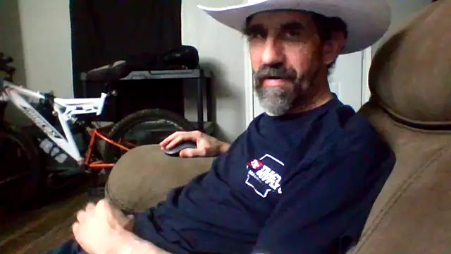 Snapshot of old_Domino chatting on May 24, 11:48 am old Domino online show from May 24, 11:48 am