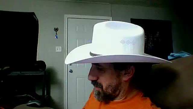 Snapshot of old_Domino chatting on May 25, 1:28 pm old Domino online show from May 25, 1:28 pm