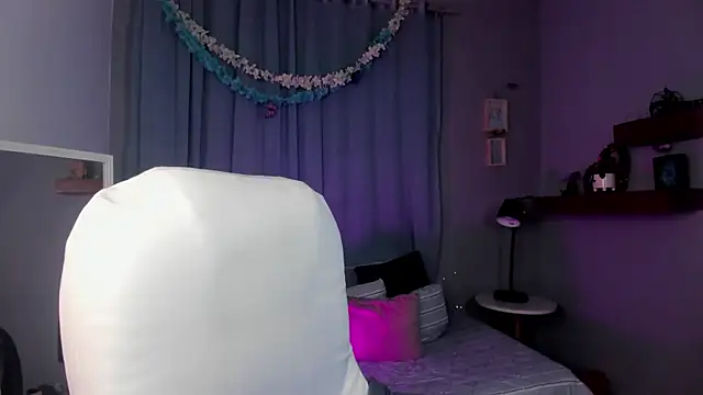 Snapshot of vanillafairy_ chatting on July 3, 7:31 pm vanillafairy online show from July 3, 7:31 pm