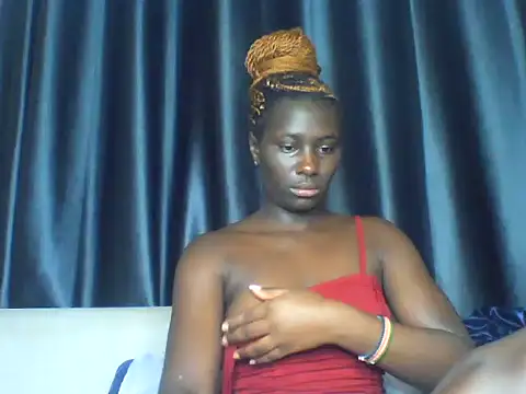Snapshot of Sexxy_Melany_ chatting on July 2, 2:22 am Sexxy Melany online show from July 2, 2:22 am