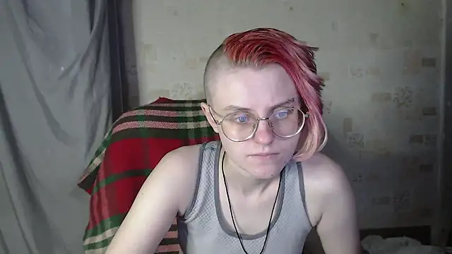 Snapshot of __Freya___ chatting on June 17, 11:23 am Freya online show from June 17, 11:23 am