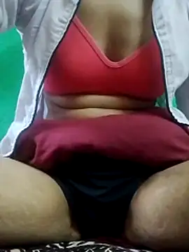 Snapshot of Hashmukhi12 chatting on May 17, 4:32 am Hashmukhi12 online show from May 17, 4:32 am