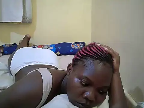 Snapshot of sweet-tiffy chatting on June 24, 8:57 am sweet-tiffy online show from June 24, 8:57 am