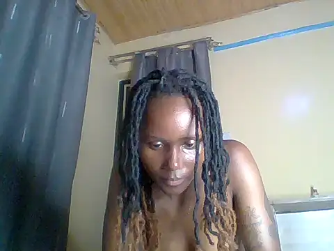 Snapshot of kiki8390 chatting on June 23, 7:12 pm kiki8390 online show from June 23, 7:12 pm