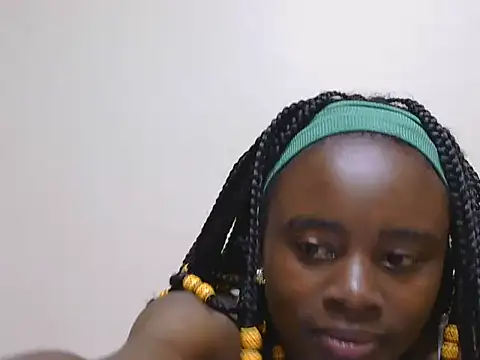 Snapshot of SassyTarrif chatting on June 24, 9:52 am SassyTarrif online show from June 24, 9:52 am