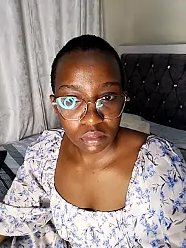 Snapshot of Miss-Temptasion chatting on May 30, 3:36 am Miss-Temptasion online show from May 30, 3:36 am