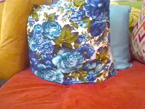 CreampyQueen1 online show from June 3, 8:06 am