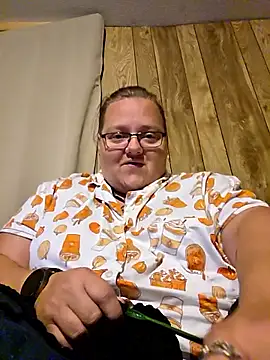 Snapshot of subbybabygirl696985 chatting on May 18, 1:28 pm subbybabygirl696985 online show from May 18, 1:28 pm