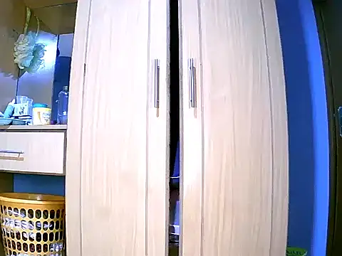Bigbuttt2 online show from June 18, 2:43 pm