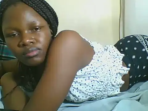 Sweetgal2025 online show from June 14, 8:22 pm