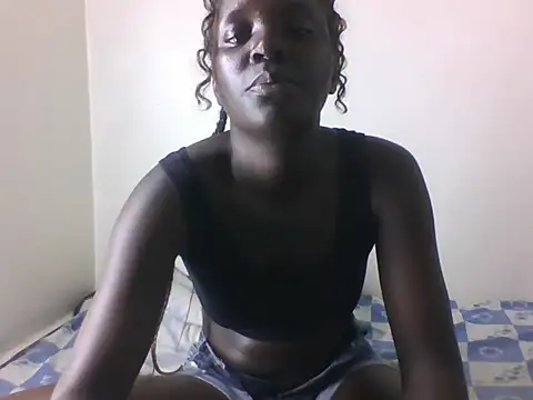 Snapshot of LatishLava chatting on June 5, 2:12 pm LatishLava online show from June 5, 2:12 pm