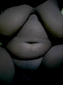 Snapshot of sylivia9999 chatting on May 18, 7:31 pm sylivia9999 online show from May 18, 7:31 pm