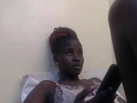 Sexxy-skinny online show from June 12, 12:26 pm
