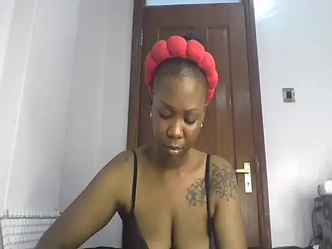 Snapshot of savage_and_sweet chatting on June 4, 2:45 pm savage and sweet online show from June 4, 2:45 pm