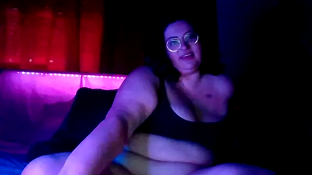 Snapshot of squishkink chatting on May 16, 7:45 pm squishkink online show from May 16, 7:45 pm