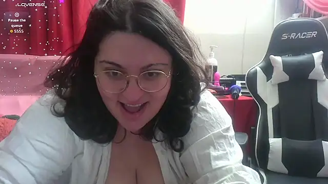 squishkink online show from June 16, 4:42 pm