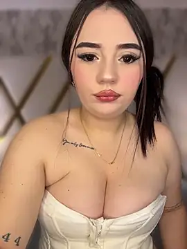 ValeriaCarter online show from June 10, 12:37 pm