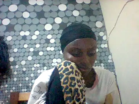 liligal online show from July 2, 8:37 pm