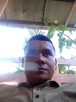 Snapshot of latinosexi11 chatting on May 15, 9:44 pm latinosexi11 online show from May 15, 9:44 pm