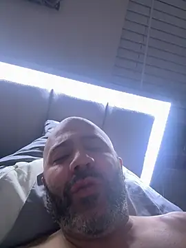 bigdick20101 online show from June 2, 2:46 am