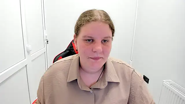 Snapshot of Bella_shyy_ chatting on July 4, 3:18 pm Bella shyy online show from July 4, 3:18 pm