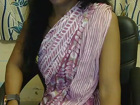 BabyQueen23 online show from June 3, 4:48 am