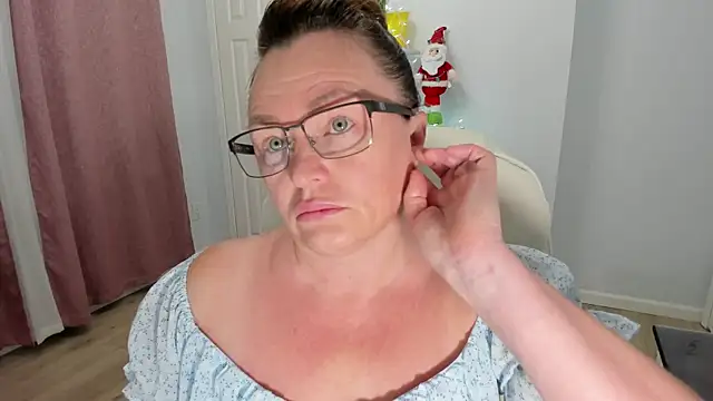Vika73 online show from December 4, 12:25 pm