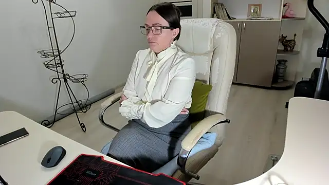 Vika73 online show from November 15, 4:32 am