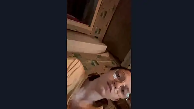 Snapshot of SparkleJebb chatting on June 24, 6:29 pm SparkleJebb online show from June 24, 6:29 pm