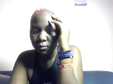 Naughtylynne online show from May 23, 11:53 pm