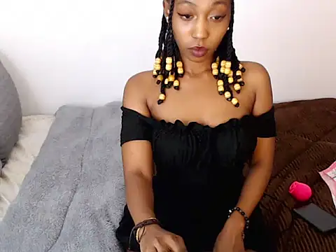Snapshot of Thee_habibah chatting on July 7, 8:40 am Thee habibah online show from July 7, 8:40 am