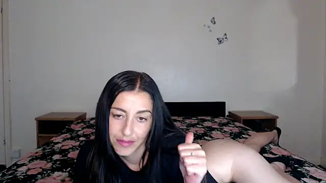 Snapshot of DirtyStella chatting on July 2, 5:24 am DirtyStella online show from July 2, 5:24 am