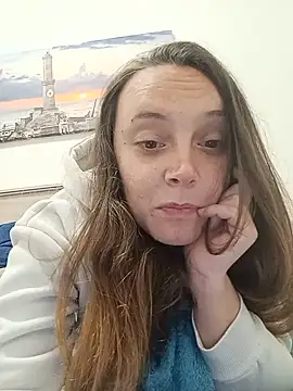 Snapshot of MissDiavoletta chatting on May 16, 10:41 pm MissDiavoletta online show from May 16, 10:41 pm