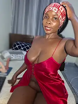 Snapshot of Chocolate_vee chatting on June 22, 2:24 am Chocolate vee online show from June 22, 2:24 am