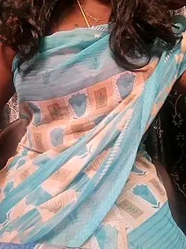 Snapshot of Tamil-ammukutty18 chatting on July 13, 6:00 pm Tamil-ammukutty18 online show from July 13, 6:00 pm