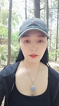 lylxili online show from June 11, 6:33 am