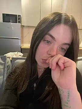summerDESIRE online show from May 17, 12:56 pm