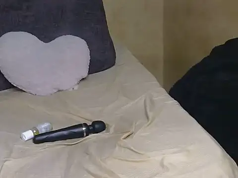Snapshot of chocolate_peggy chatting on June 22, 2:24 am chocolate peggy online show from June 22, 2:24 am