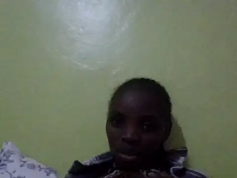 Snapshot of Alianamilly0 chatting on June 8, 6:19 pm Alianamilly0 online show from June 8, 6:19 pm